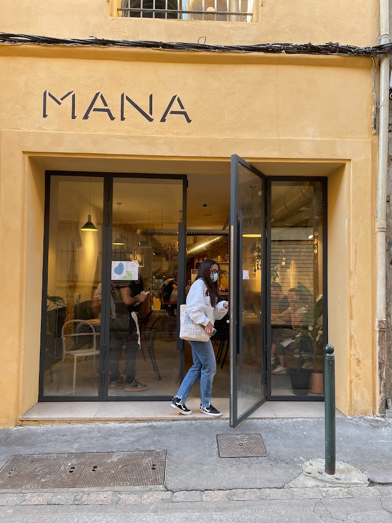 mana coffee